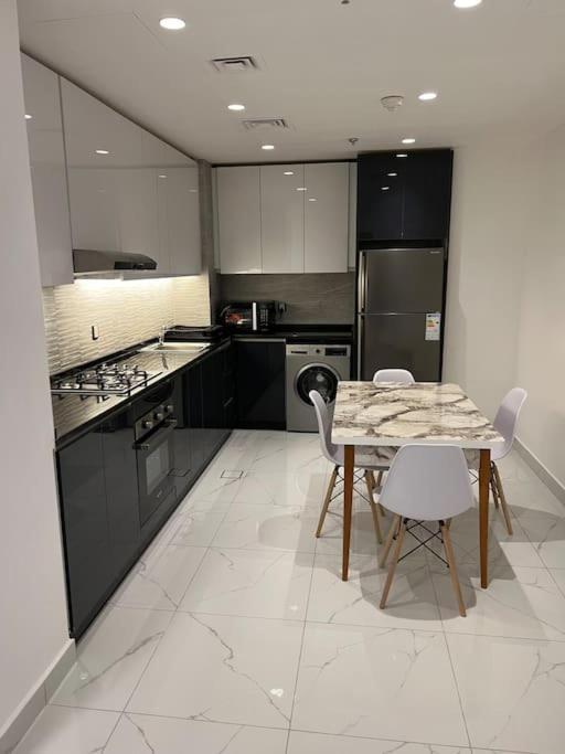 Modern Studio In The Heart Of Амман Экстерьер фото
